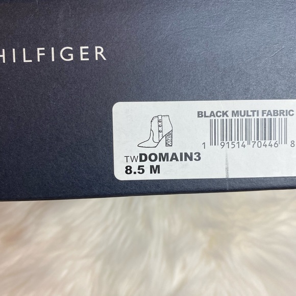 Tommy Hilfiger “Domain 3” Boots - Picture 13 of 13